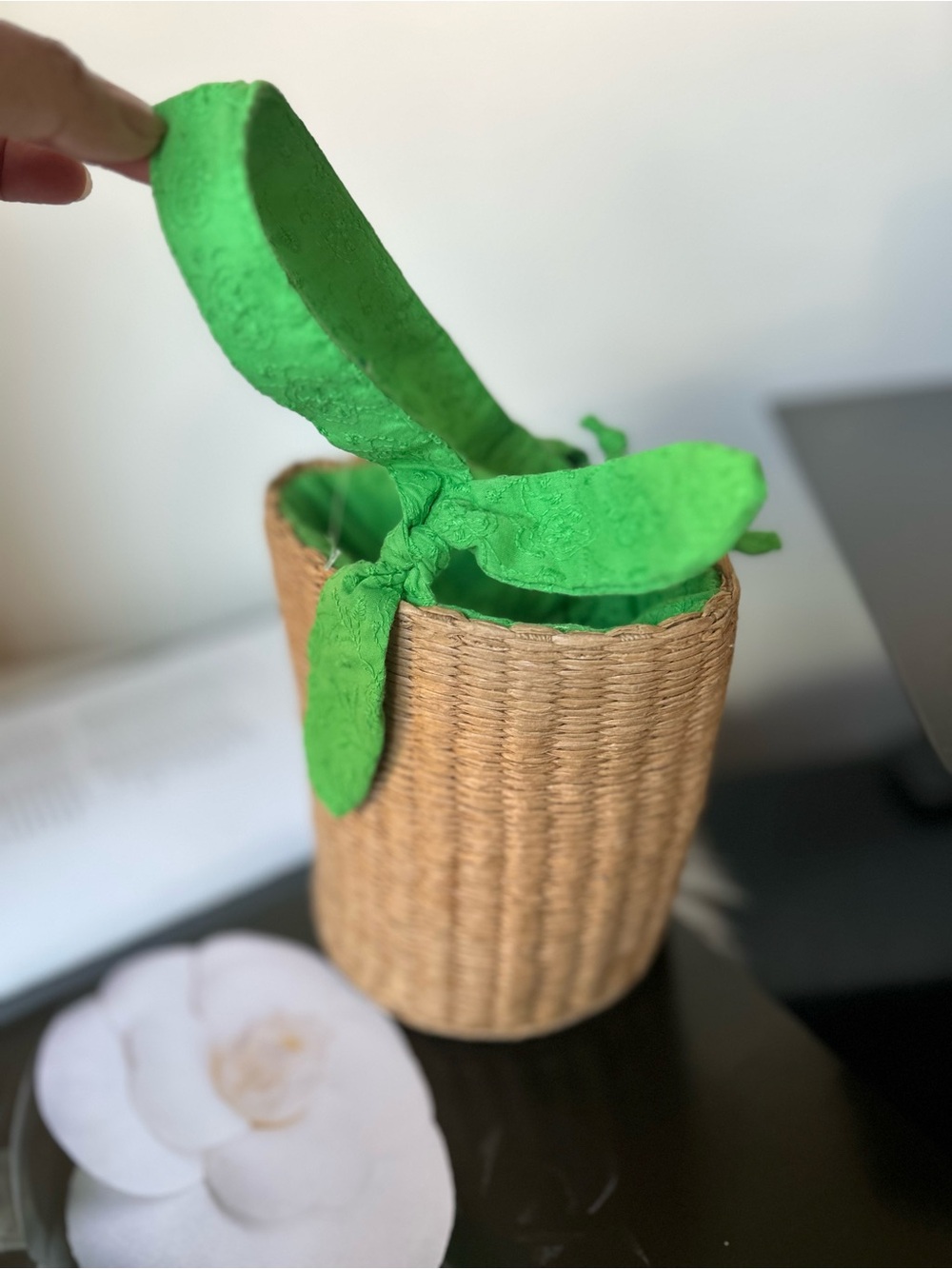 Green Fabric-Lined Straw Basket bucket beach Bag